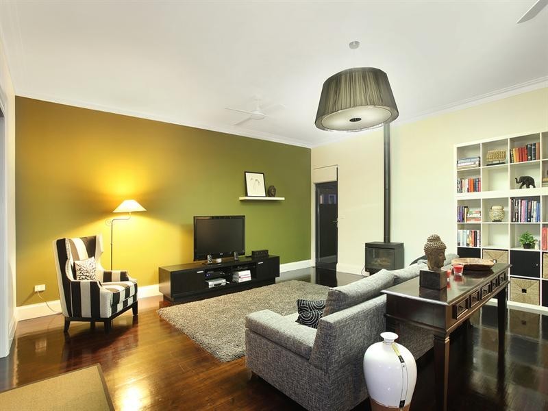 19 Skipton Road, Hughesdale VIC 3166