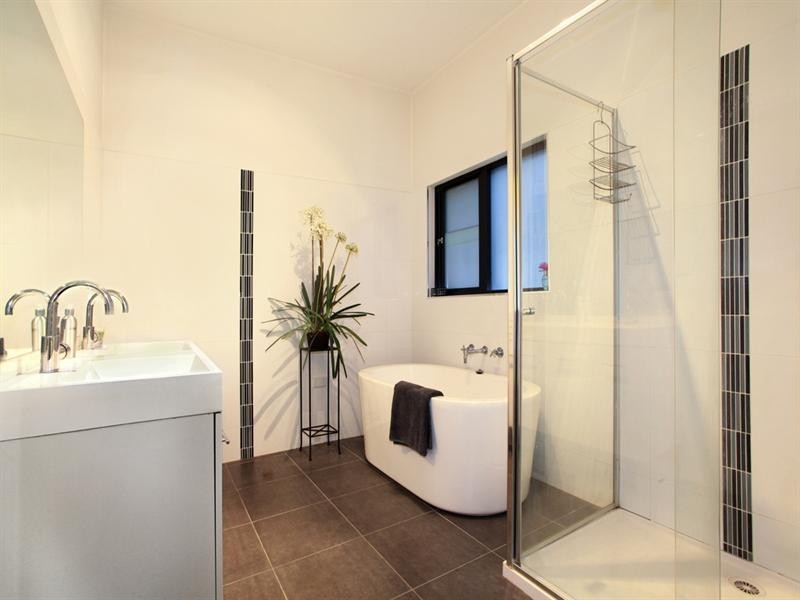 19 Skipton Road, Hughesdale VIC 3166