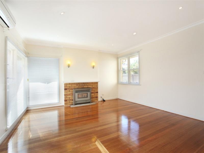 15 Wilmoth Avenue, Carnegie VIC 3163