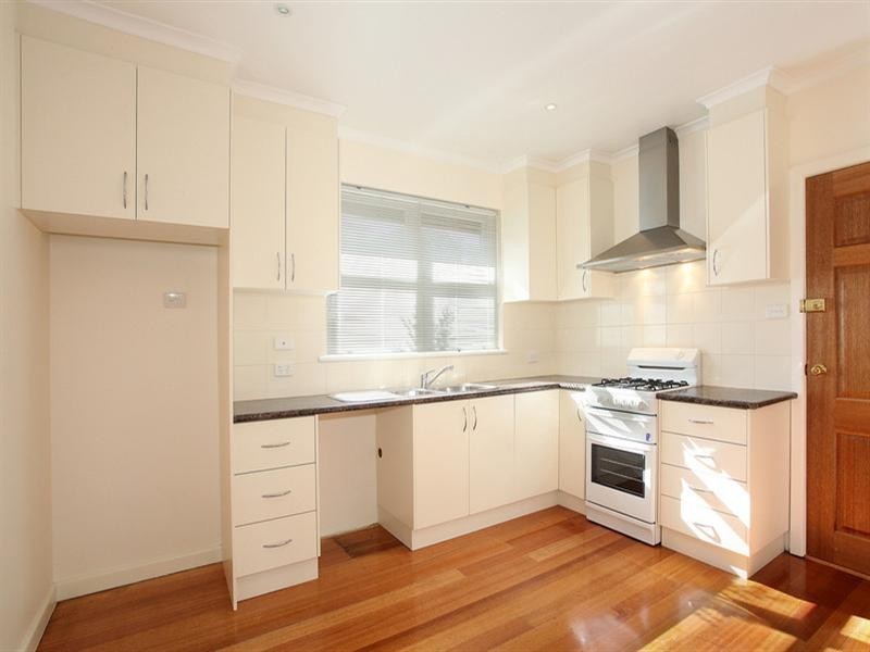 15 Wilmoth Avenue, Carnegie VIC 3163