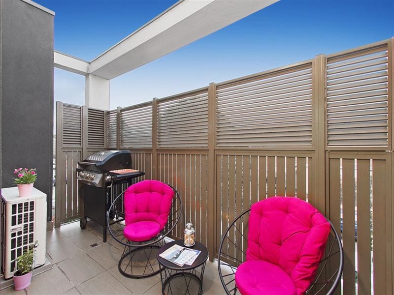 11/314 Neerim Road, Carnegie VIC 3163