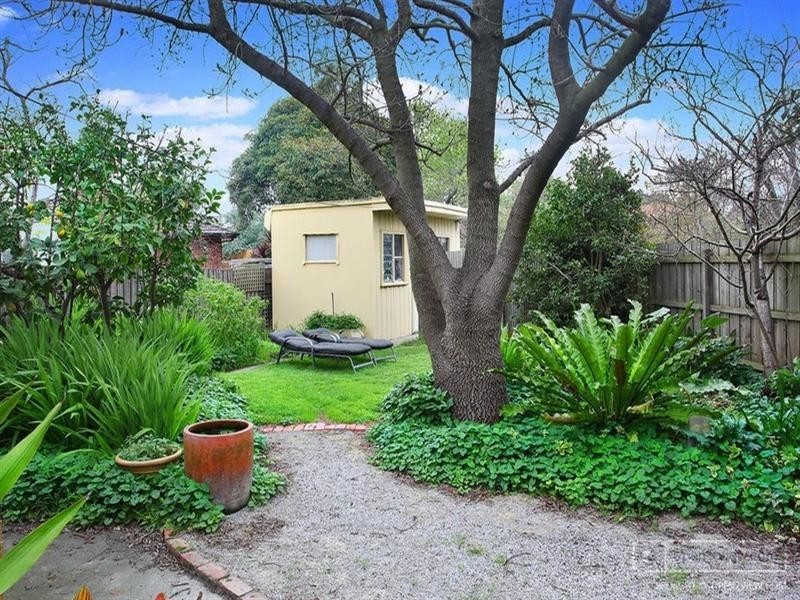 2 Bonham Crescent, Oakleigh East VIC 3166