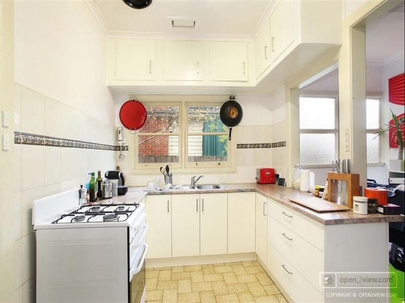 2 Bonham Crescent, Oakleigh East VIC 3166