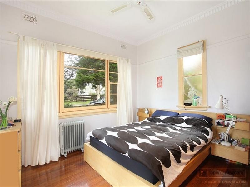 2 Bonham Crescent, Oakleigh East VIC 3166