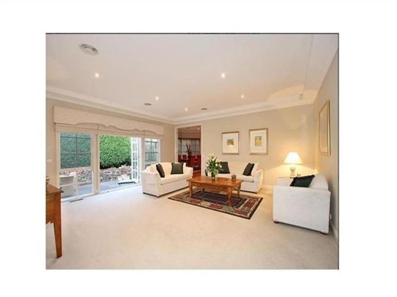 16 Park View, Carnegie VIC 3163