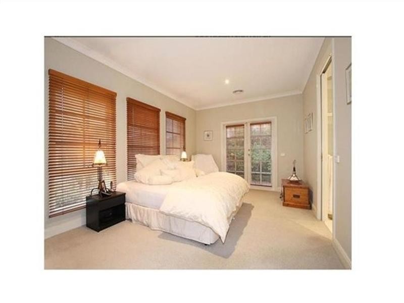 16 Park View, Carnegie VIC 3163