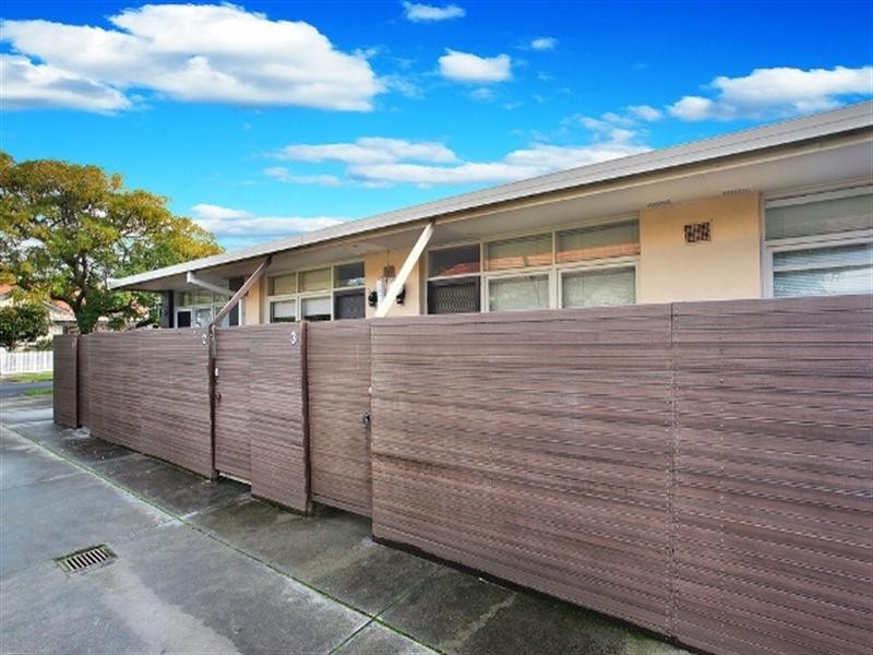 3/8 Adelaide Street, Murrumbeena VIC 3163