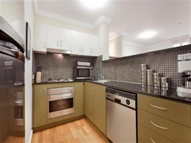2/1083 Glenhuntly Road, Glen Huntly VIC 3163
