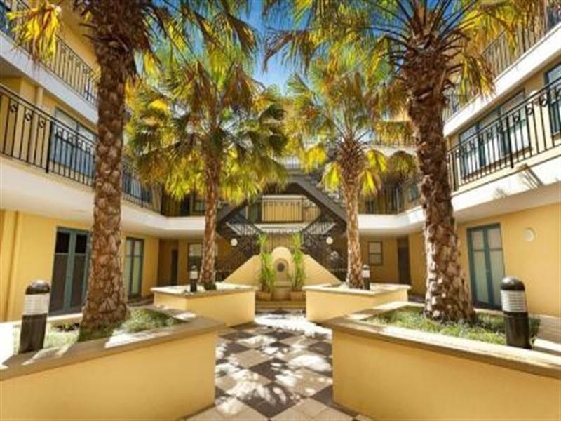 2/1083 Glenhuntly Road, Glen Huntly VIC 3163