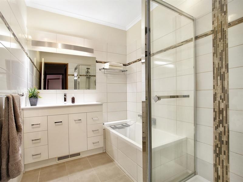 2/19 Gnarwyn Road, Carnegie VIC 3163