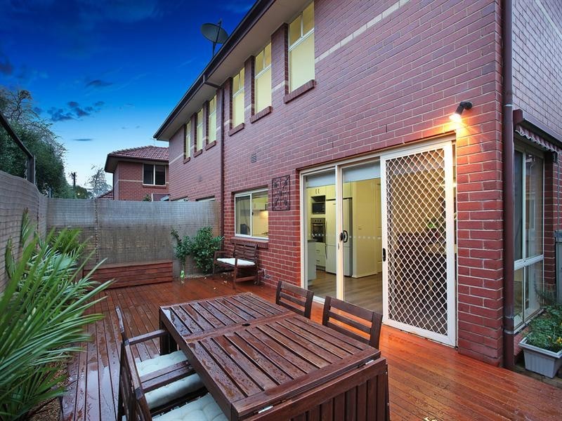 4 Federation Walk, Hughesdale VIC 3166