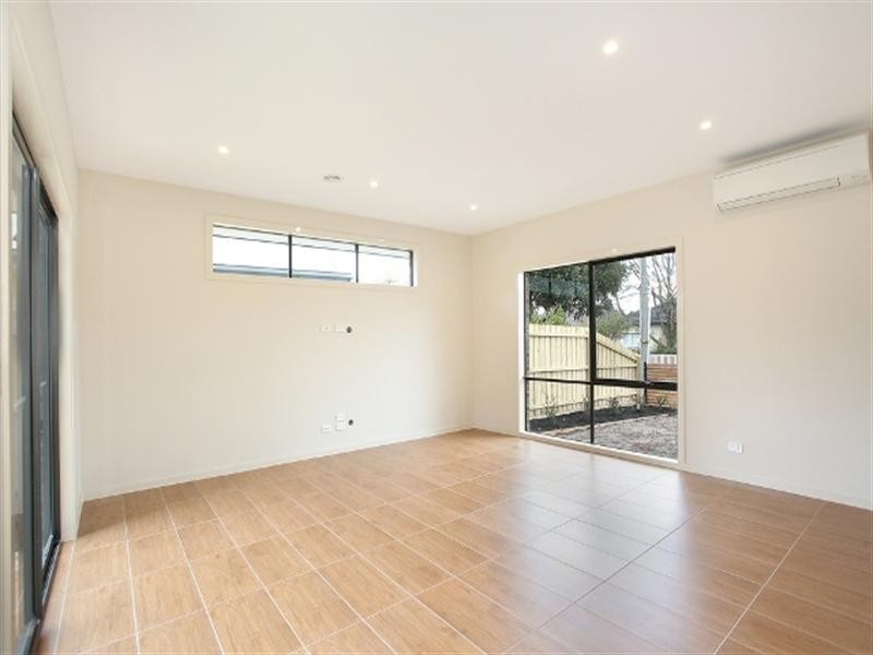 33A Selworthy Avenue, Oakleigh South VIC 3167