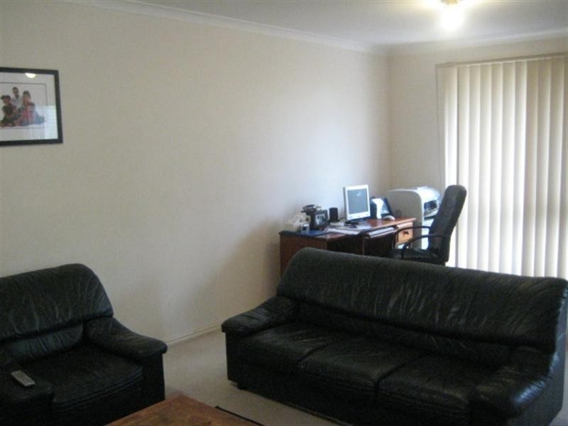 2/4 Grandview Grove, Carnegie VIC 3163