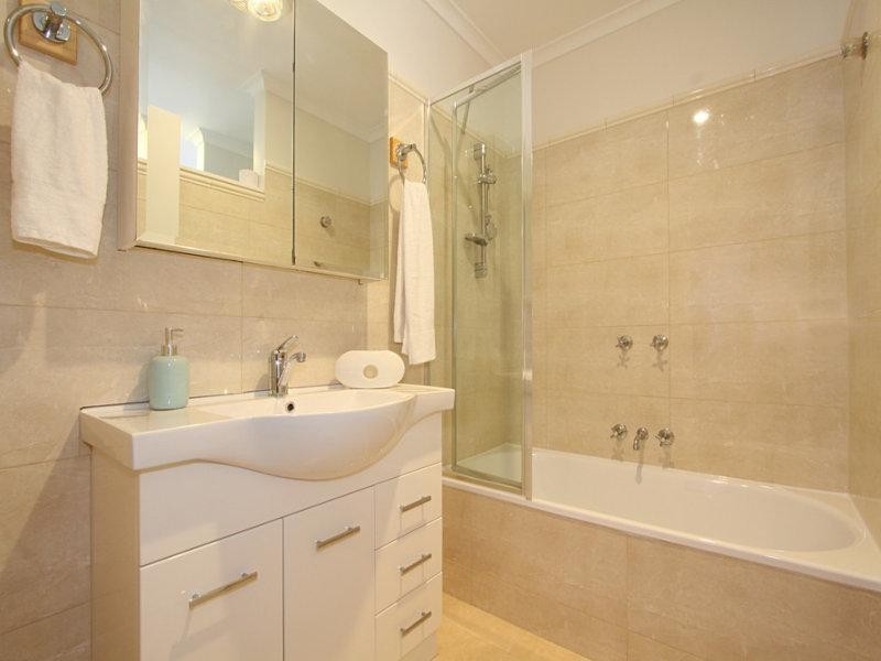 3/130 East Boundary Road, Bentleigh East VIC 3165