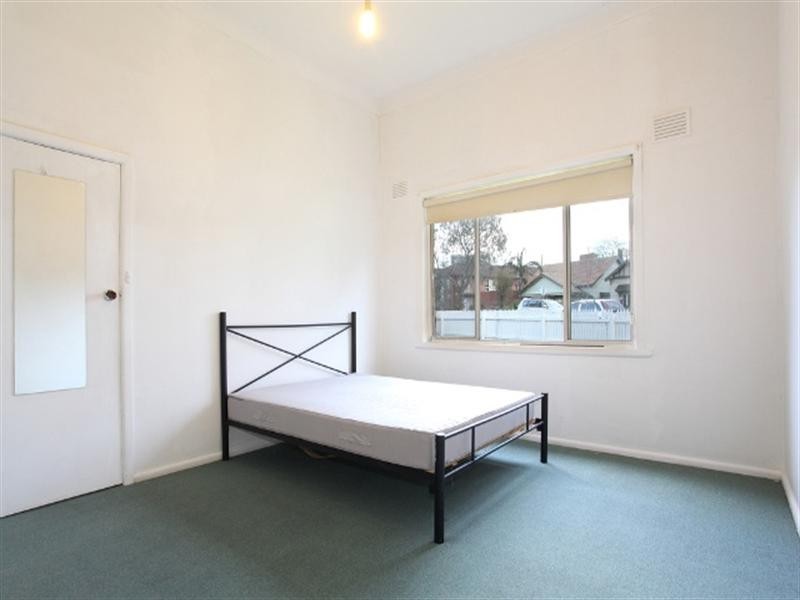 22 Rosstown Road, Carnegie VIC 3163