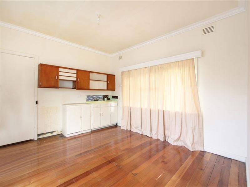 11 Colonel Street, Clayton VIC 3168