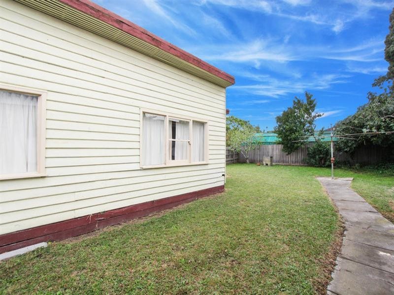 11 Colonel Street, Clayton VIC 3168