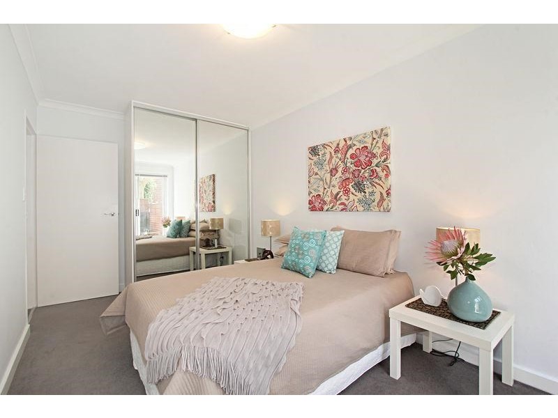 4/15 Sydney Street, Murrumbeena VIC 3163