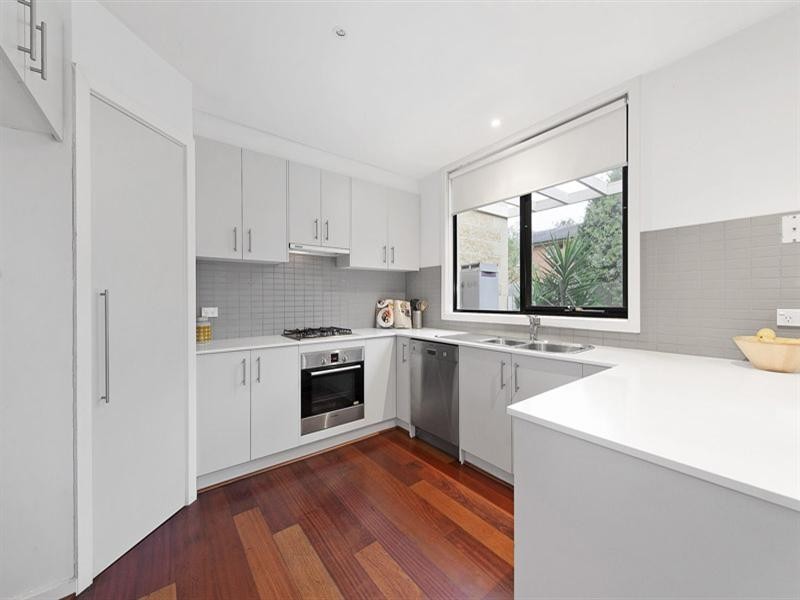 4/1407 Dandenong Road, Malvern East VIC 3145
