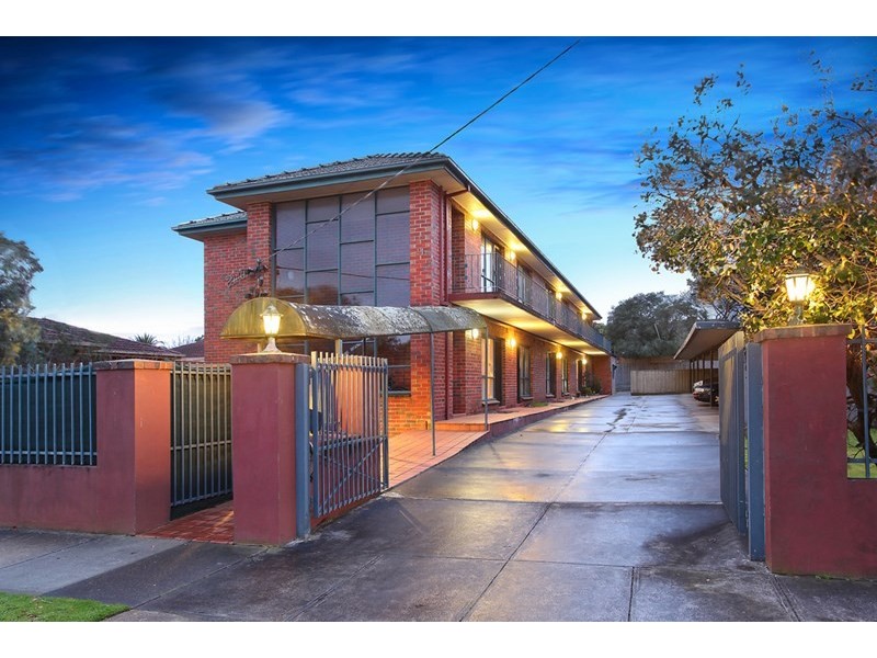 1/11 Holloway Street, Ormond VIC 3204