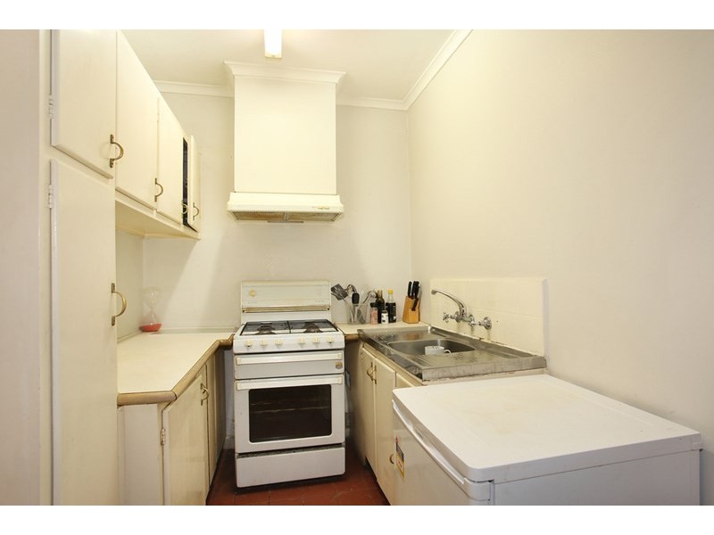 1/11 Holloway Street, Ormond VIC 3204