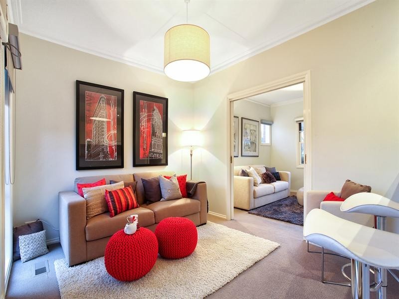2/18 Calembeena Avenue, Hughesdale VIC 3166