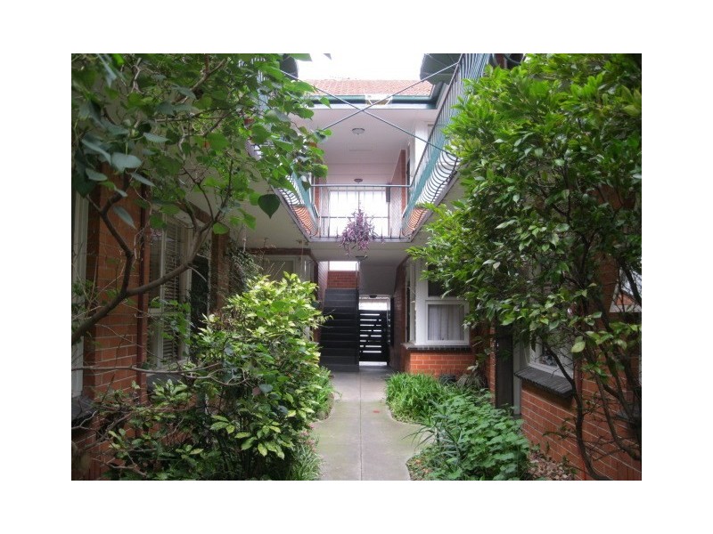 12/3 Huntly Street, Glen Huntly VIC 3163