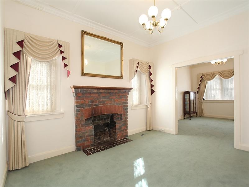 2 Lindsay Avenue, Murrumbeena VIC 3163