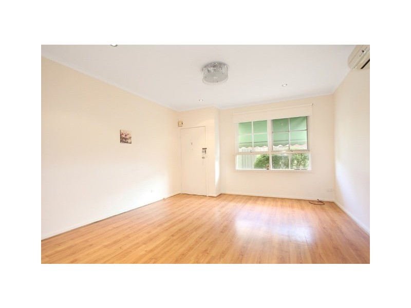 1/58 Coorigil Road, Carnegie VIC 3163