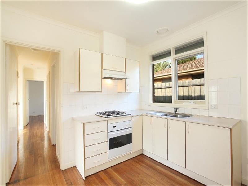 6/300 Koornang Road, Carnegie VIC 3163