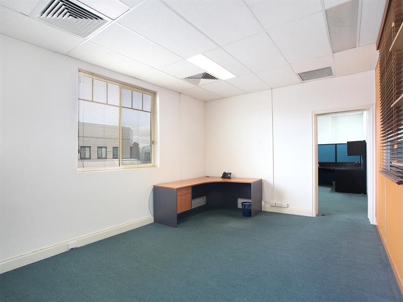 77 Koornang Road, Carnegie VIC 3163