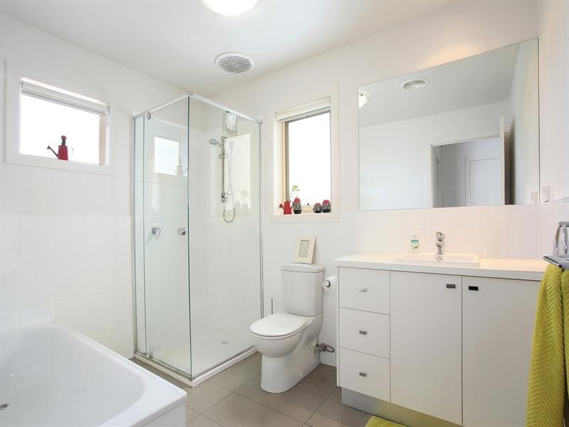 13 Balmoral Avenue, Bentleigh VIC 3204