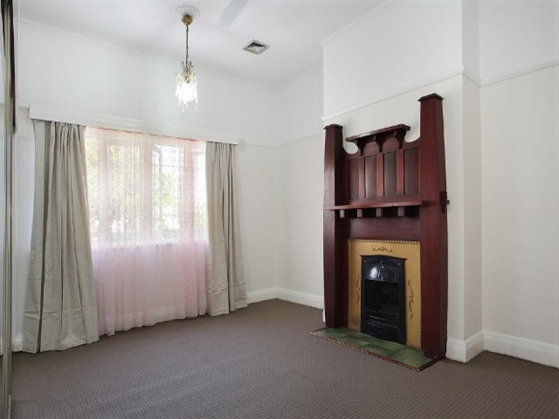 5 Lloyds Avenue, Caulfield East VIC 3145