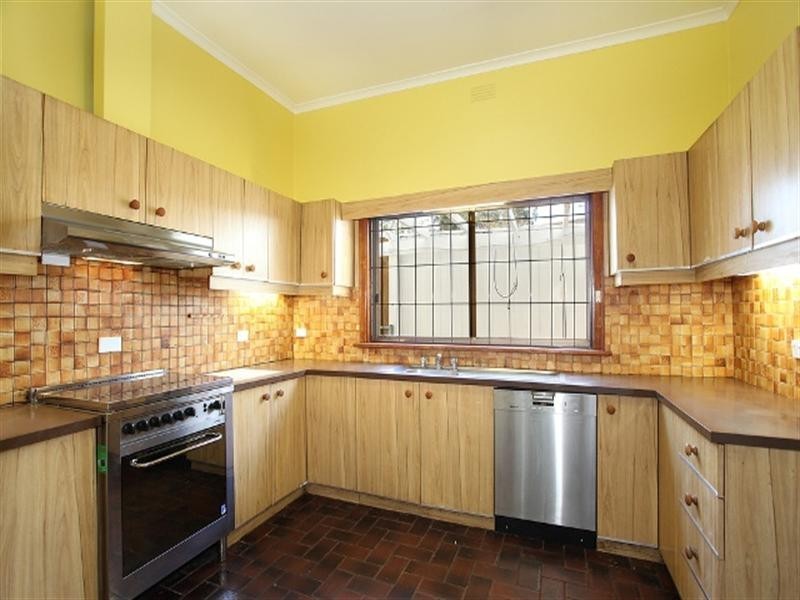 5 Lloyds Avenue, Caulfield East VIC 3145