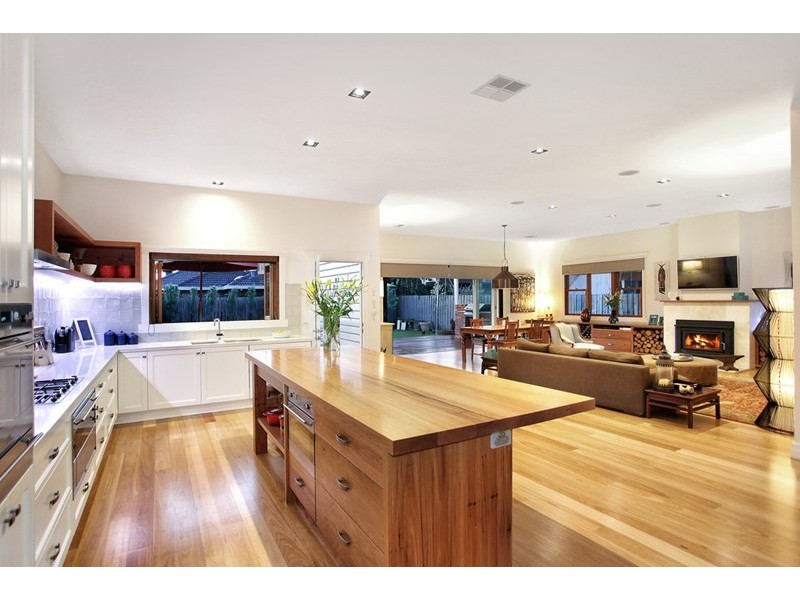 13 Darling Street, Hughesdale VIC 3166