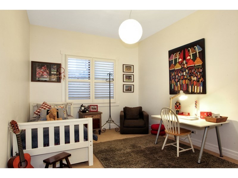 13 Darling Street, Hughesdale VIC 3166