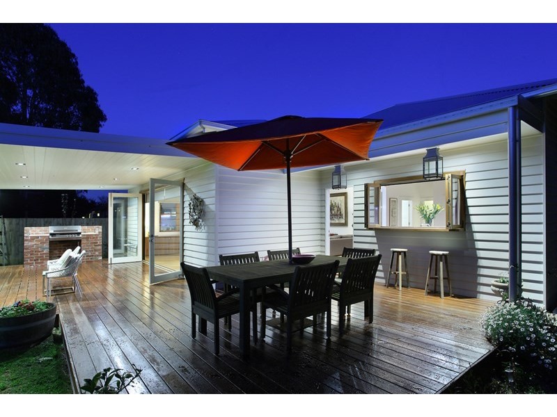 13 Darling Street, Hughesdale VIC 3166