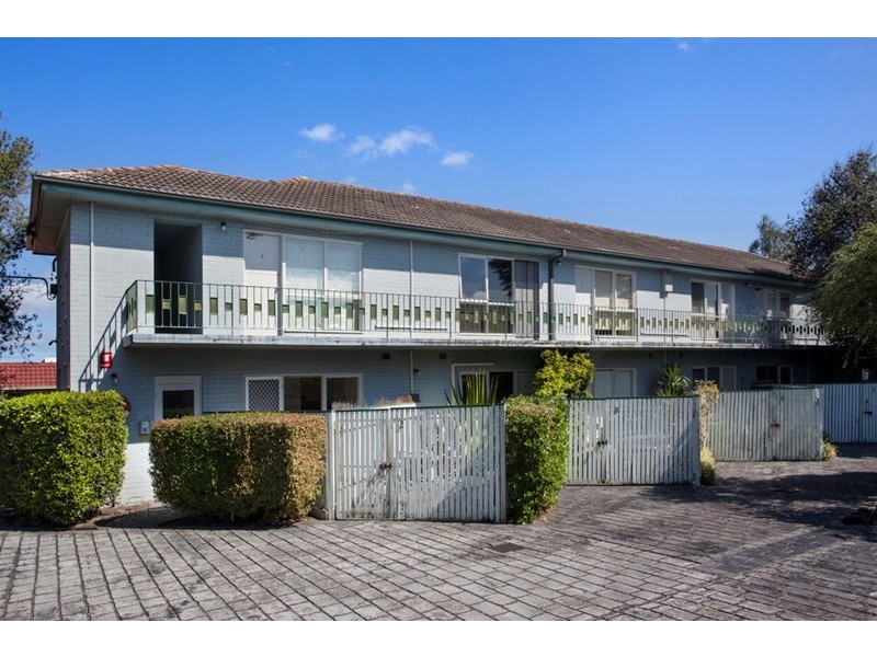 14/2 Maroona Road, Carnegie VIC 3163