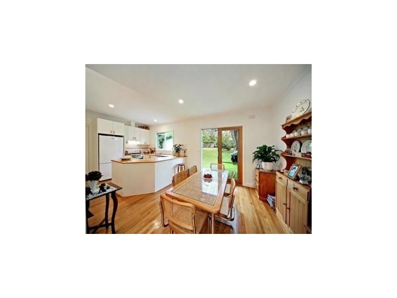 5 Reserve Avenue, Carnegie VIC 3163