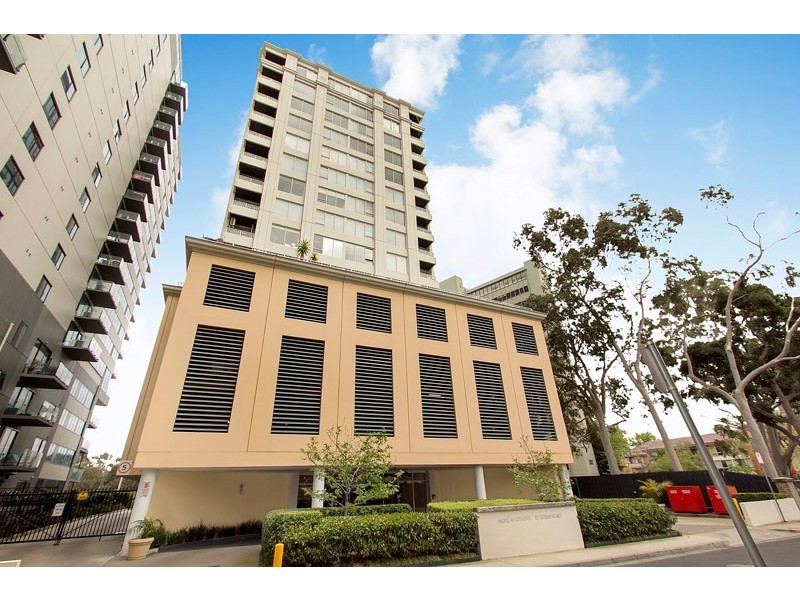 1205/82 Queens Road, Melbourne VIC 3004