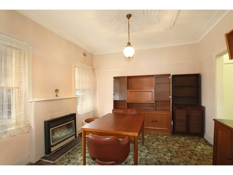 33 Moorookyle Avenue, Hughesdale VIC 3166