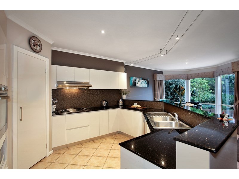 10 Park View Drive, Carnegie VIC 3163
