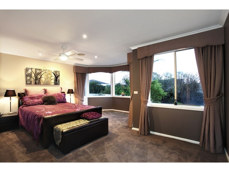 10 Park View Drive, Carnegie VIC 3163