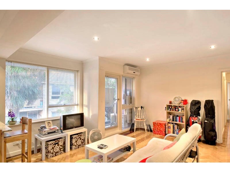 10/21 Royal Avenue, Glen Huntly VIC 3163