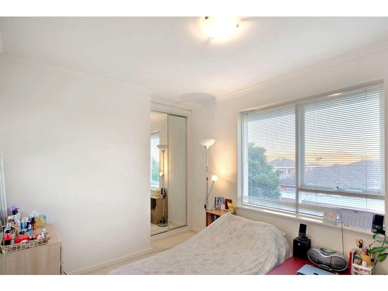 10/21 Royal Avenue, Glen Huntly VIC 3163