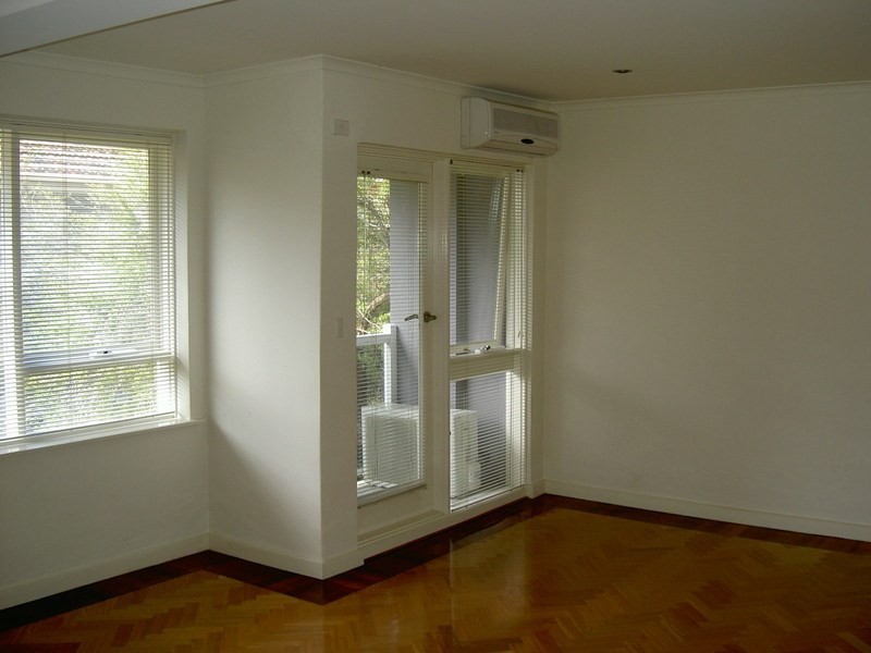 10/21 Royal Avenue, Glen Huntly VIC 3163