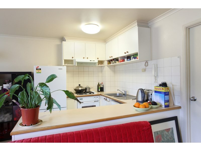 18/997 Dandenong Road, Malvern East VIC 3145