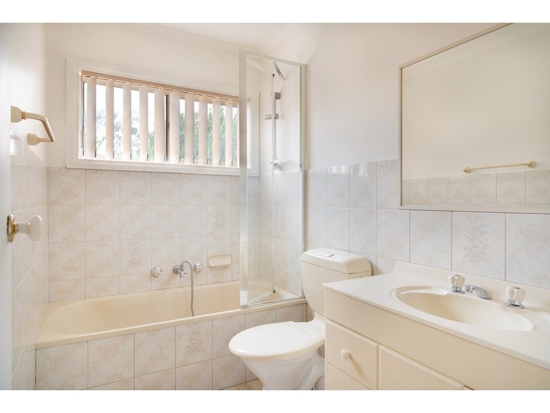 2/35 Golf Road, Oakleigh VIC 3166