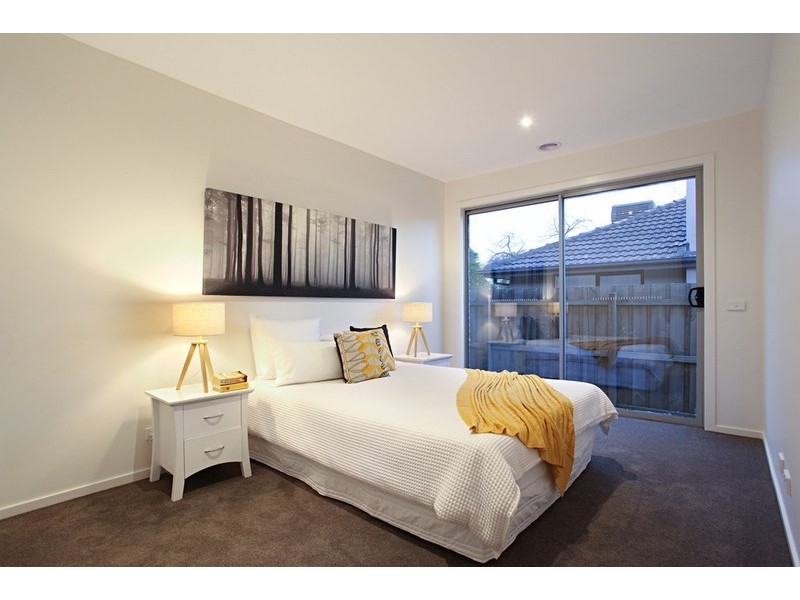 8a Carinya Road, Bentleigh East VIC 3165