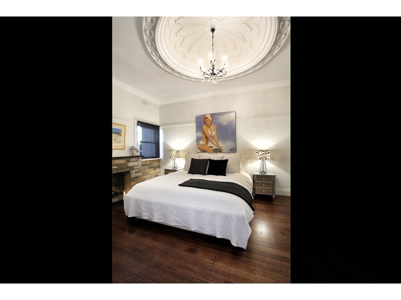 77 Kangaroo Road, Hughesdale VIC 3166